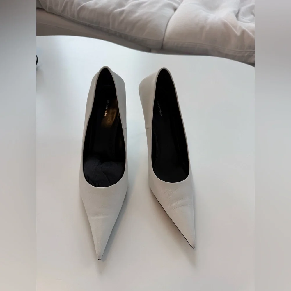 Balenciaga white knife pumps 39